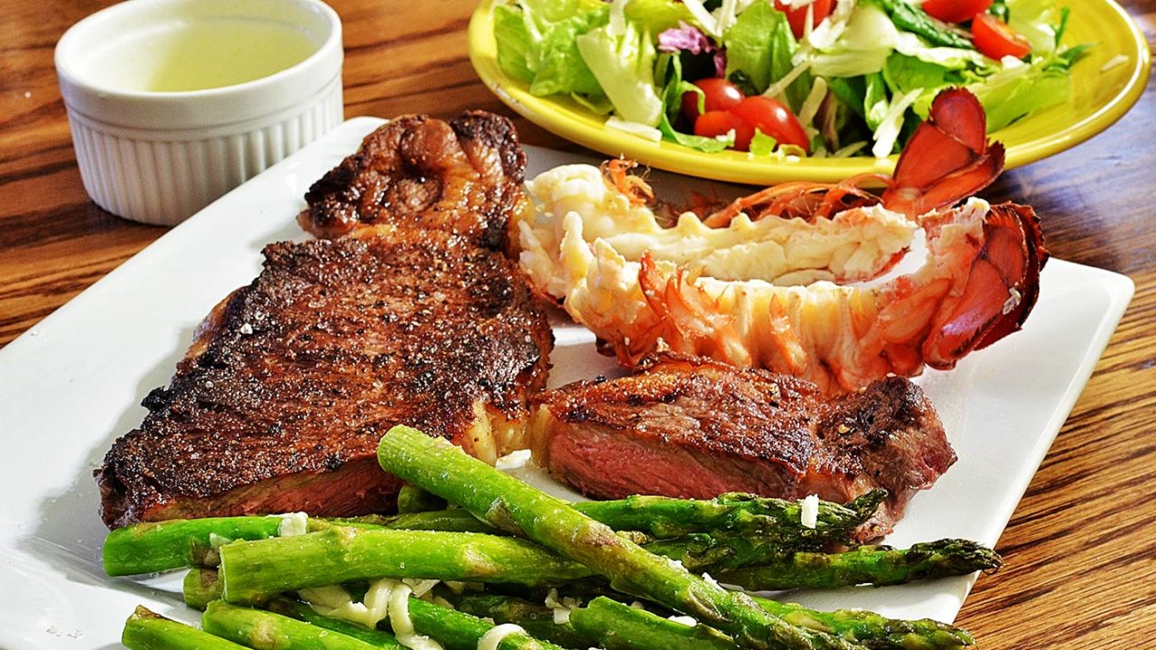 Best restaurants near Downtown Miami Apartments